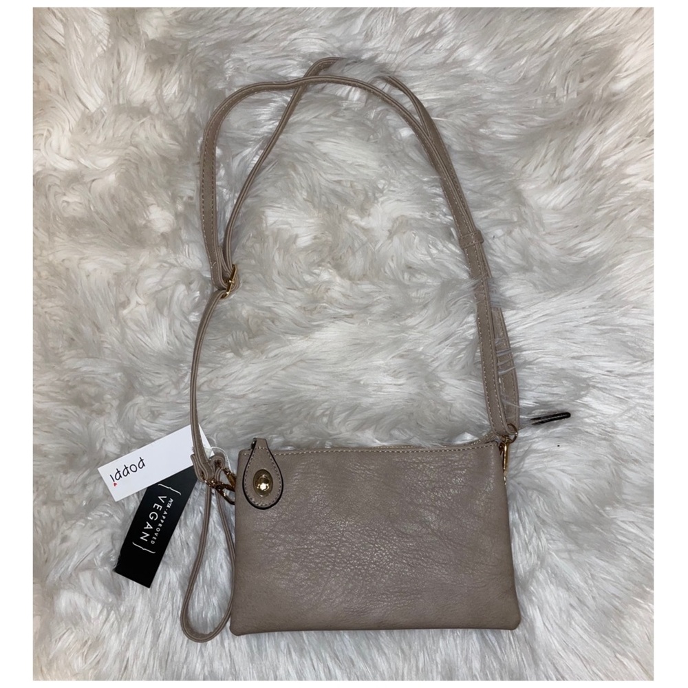 Crossbody purse || Amazon